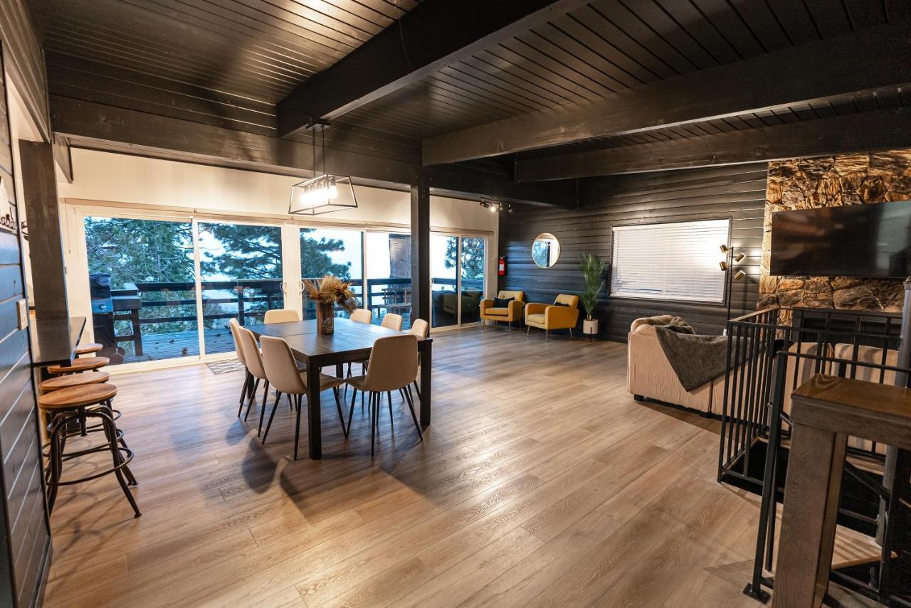 Updated Mountain Cabin Retreat With 180 Views Off Deck And Balcony Running Springs Exterior foto